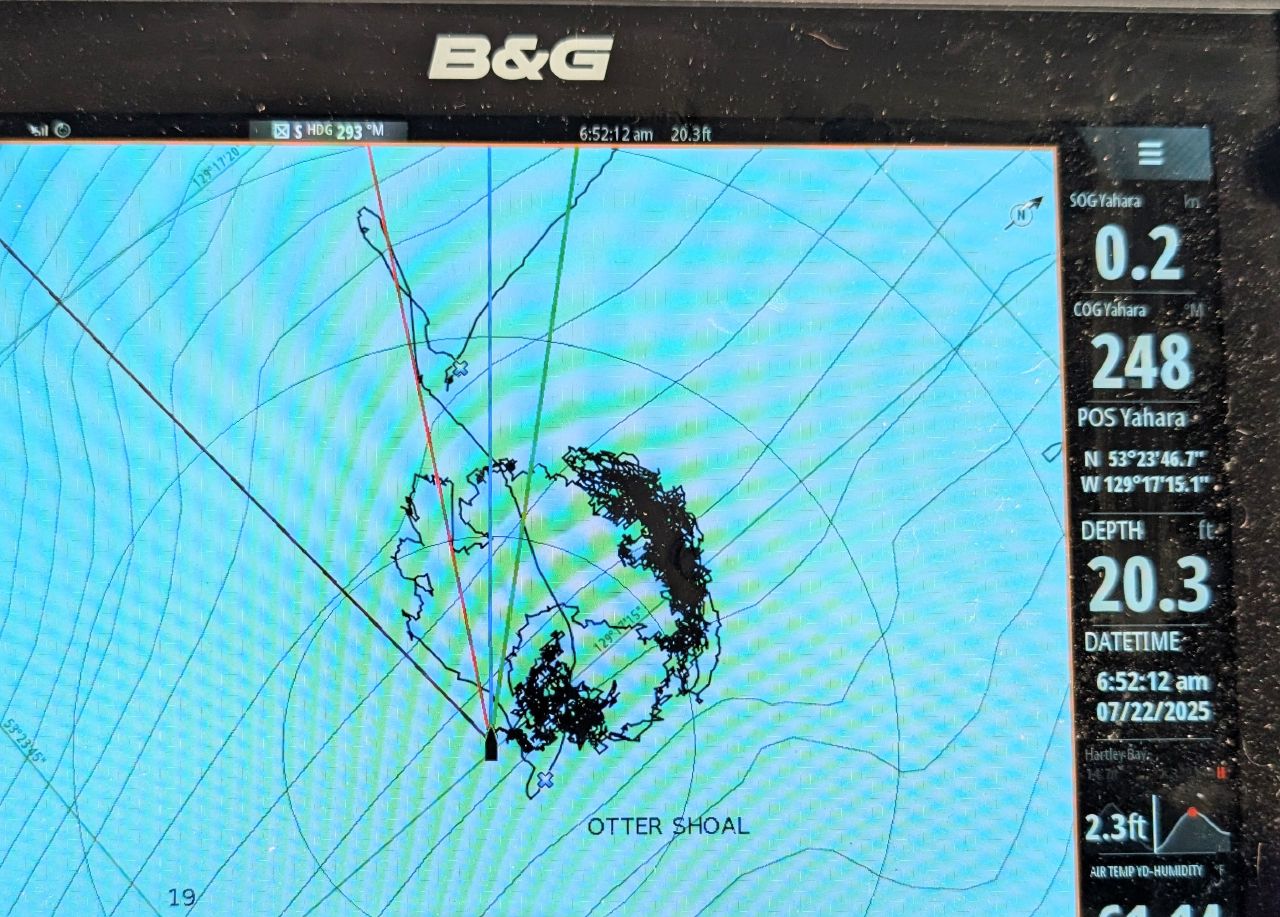 B&G chartplotter showing the swinging anchor track pattern at Otter Shoal